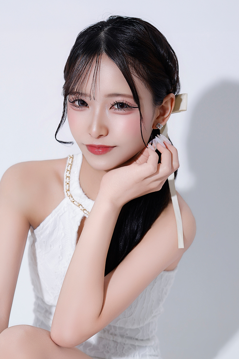のん（NON）Red Shoes